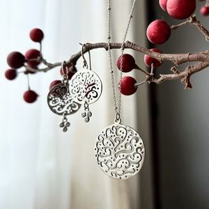 Silpada Silver “A Cut Above” necklace and earrings set